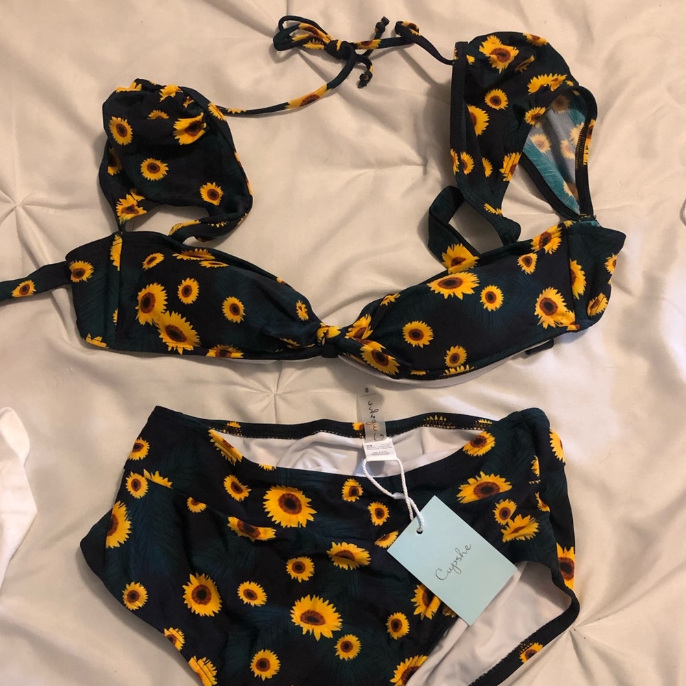 Bathing suit